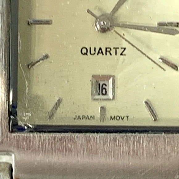 Embassy Bye GRUEN  Wrist Watch New Battery pre-own - Picture 4 of 9